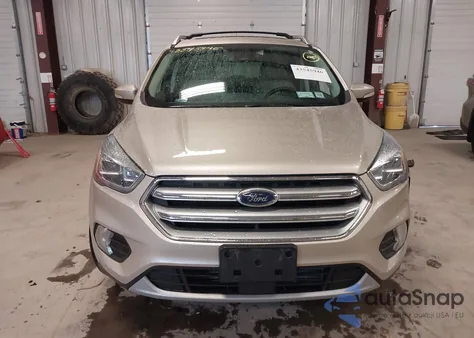 2017 Ford Escape Titanium z USA, uszkodzony, nr VIN 1FMCU9J98HUD02977